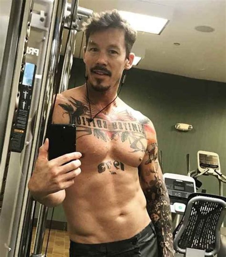David Bromstad Net Worth, Tattoos, Height, House, Bio EcelebGossip